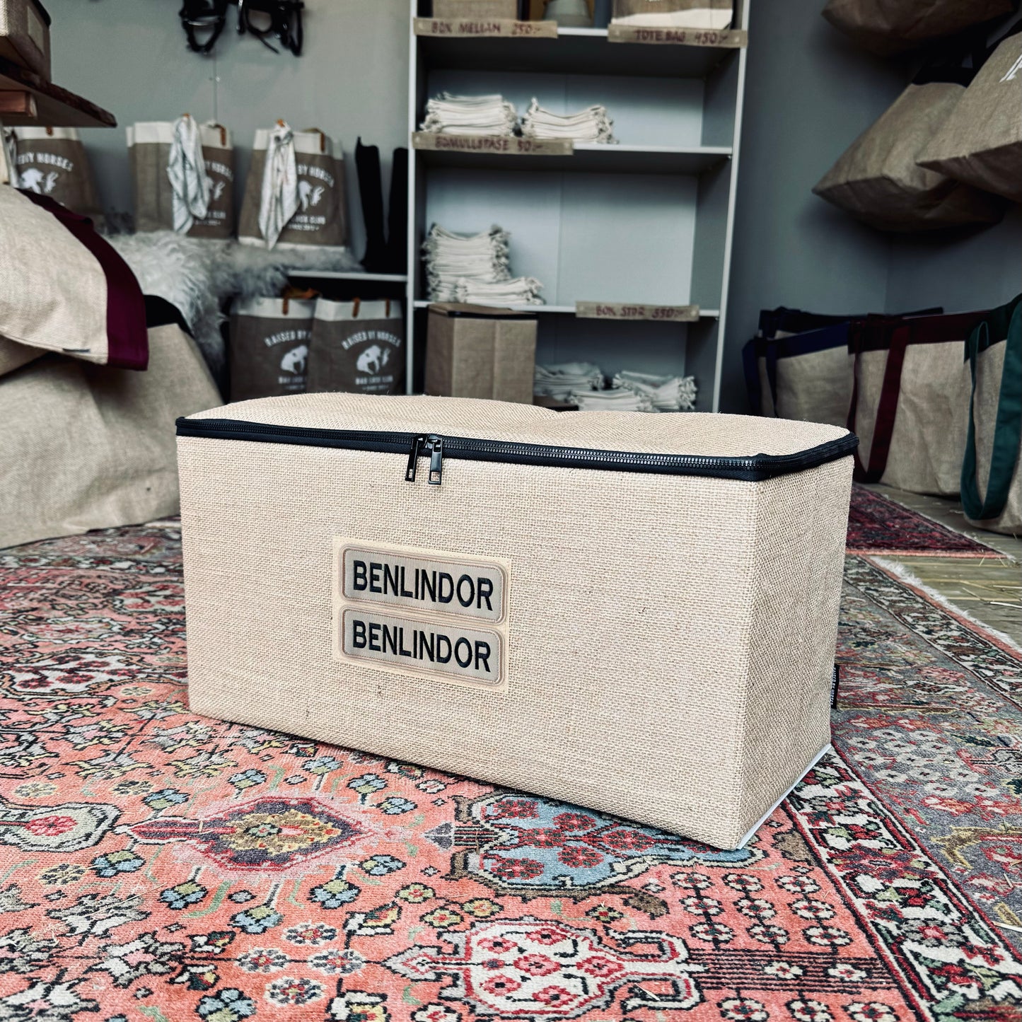 Burlap box stor
