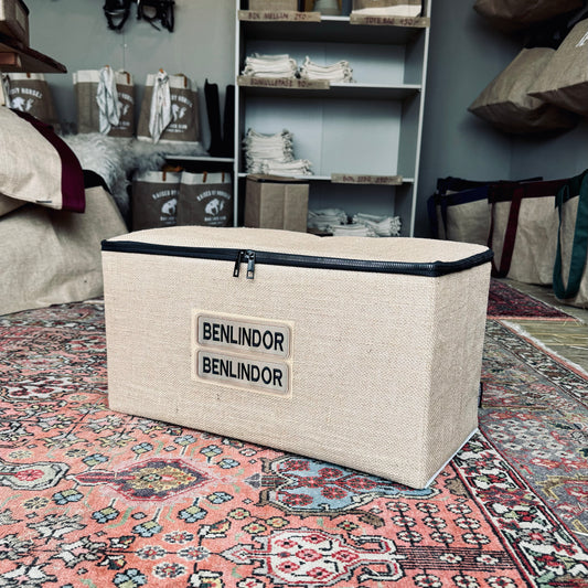 Burlap box stor